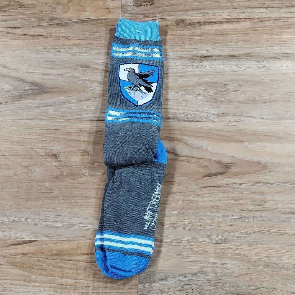 🩵NWT Harry Potter Blue & Gray Ravenclaw Scarf & Socks Accessory Set - Picture 7 of 11